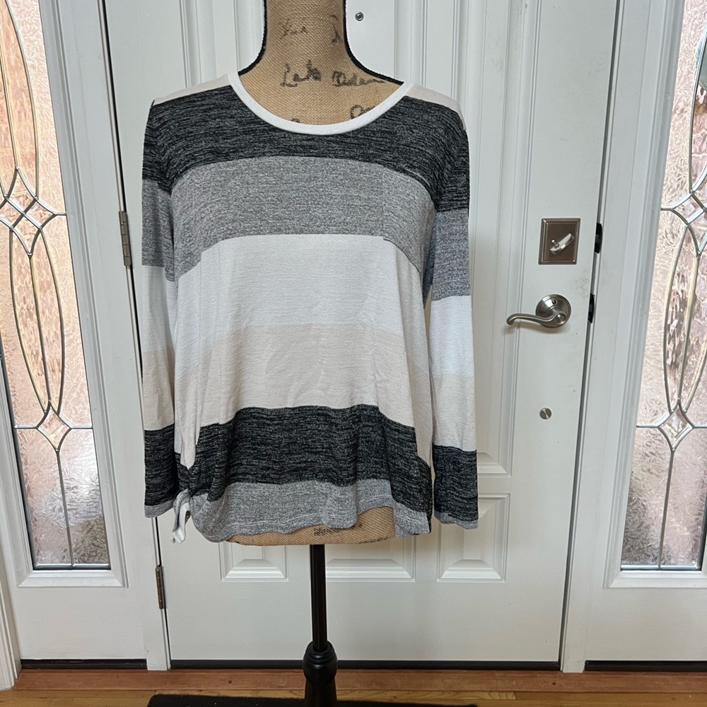 Market & Spruce Black and Gray Striped Top